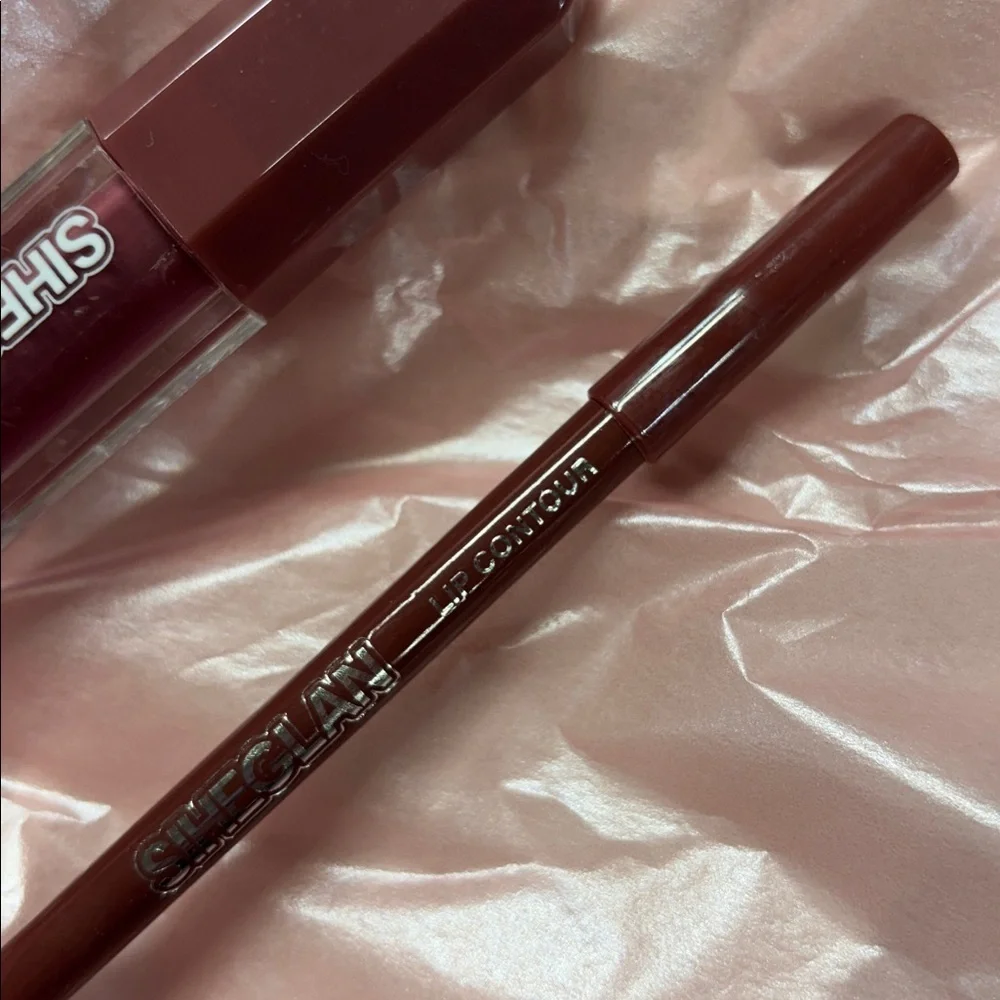 Siheglan  Matte Lip Gloss and Lip contour liner set of 2 rose colored new